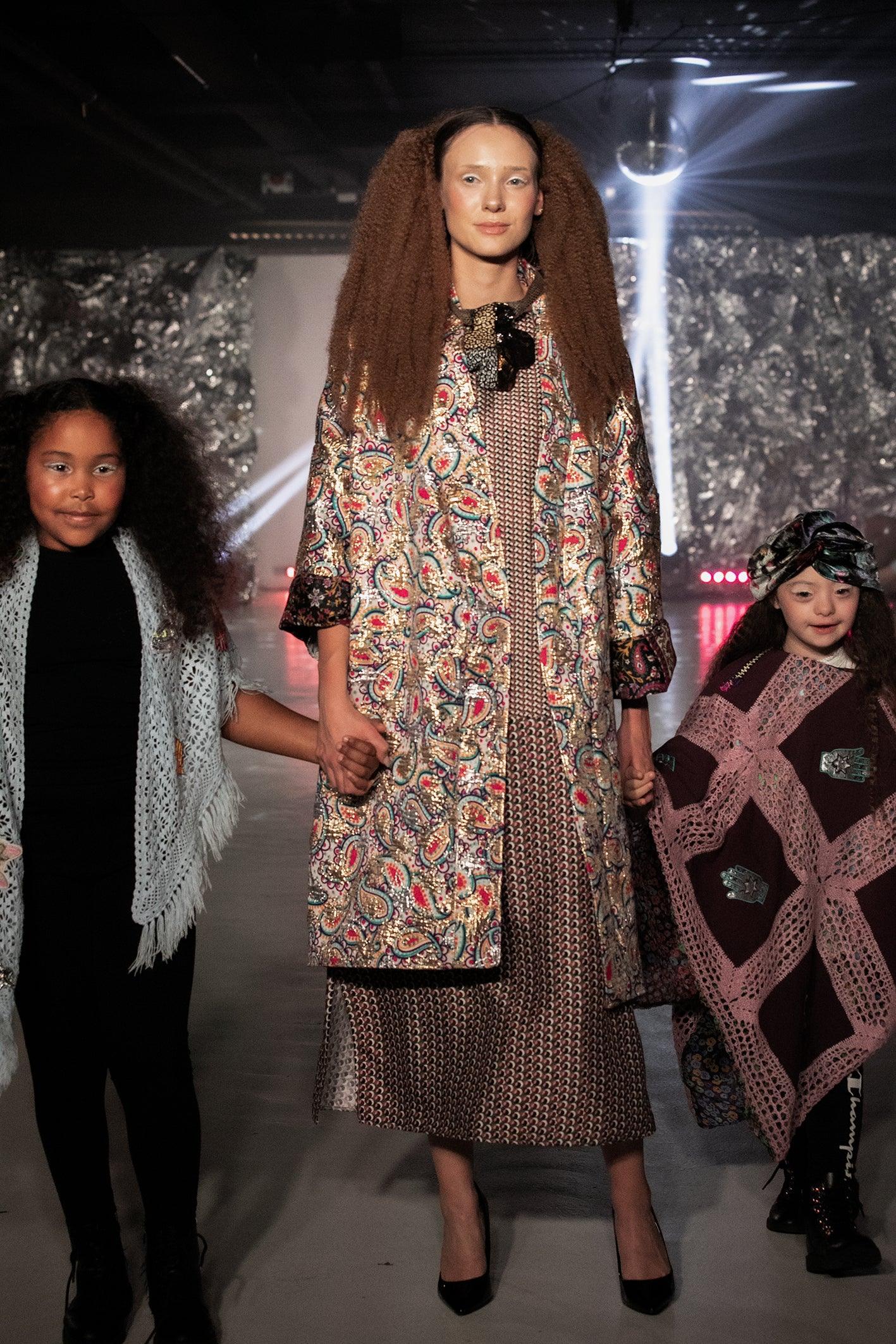 Golden Paisley Coat - PAULINA'S FRIENDS