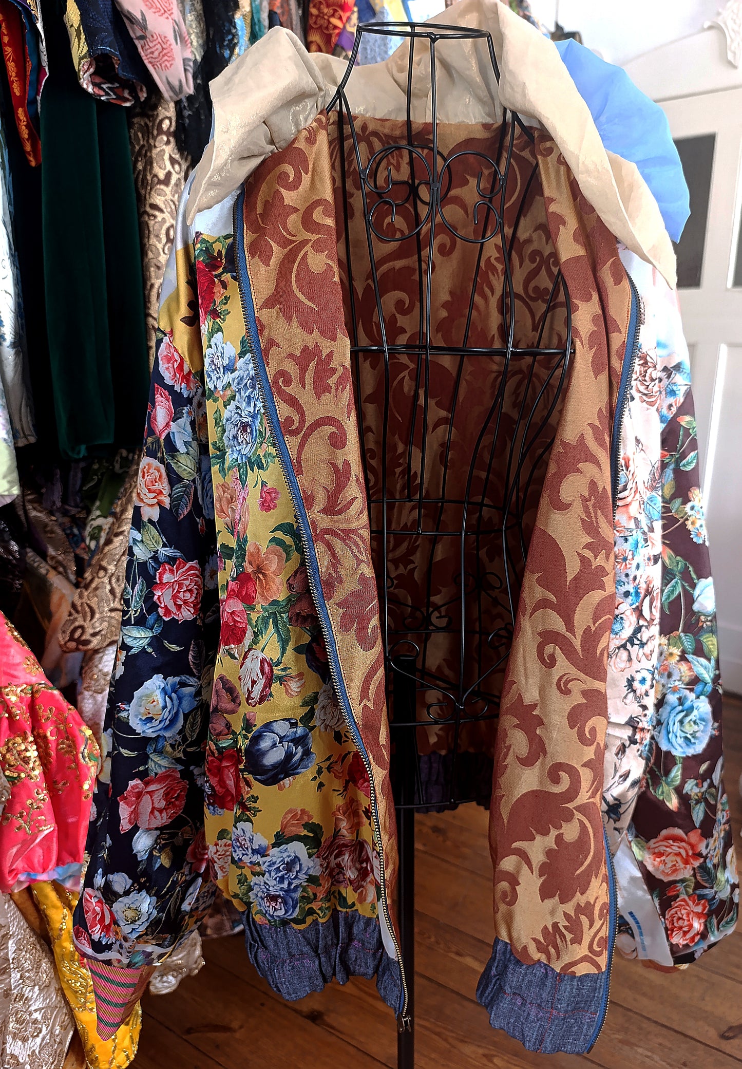 Royal tapisserie jacket