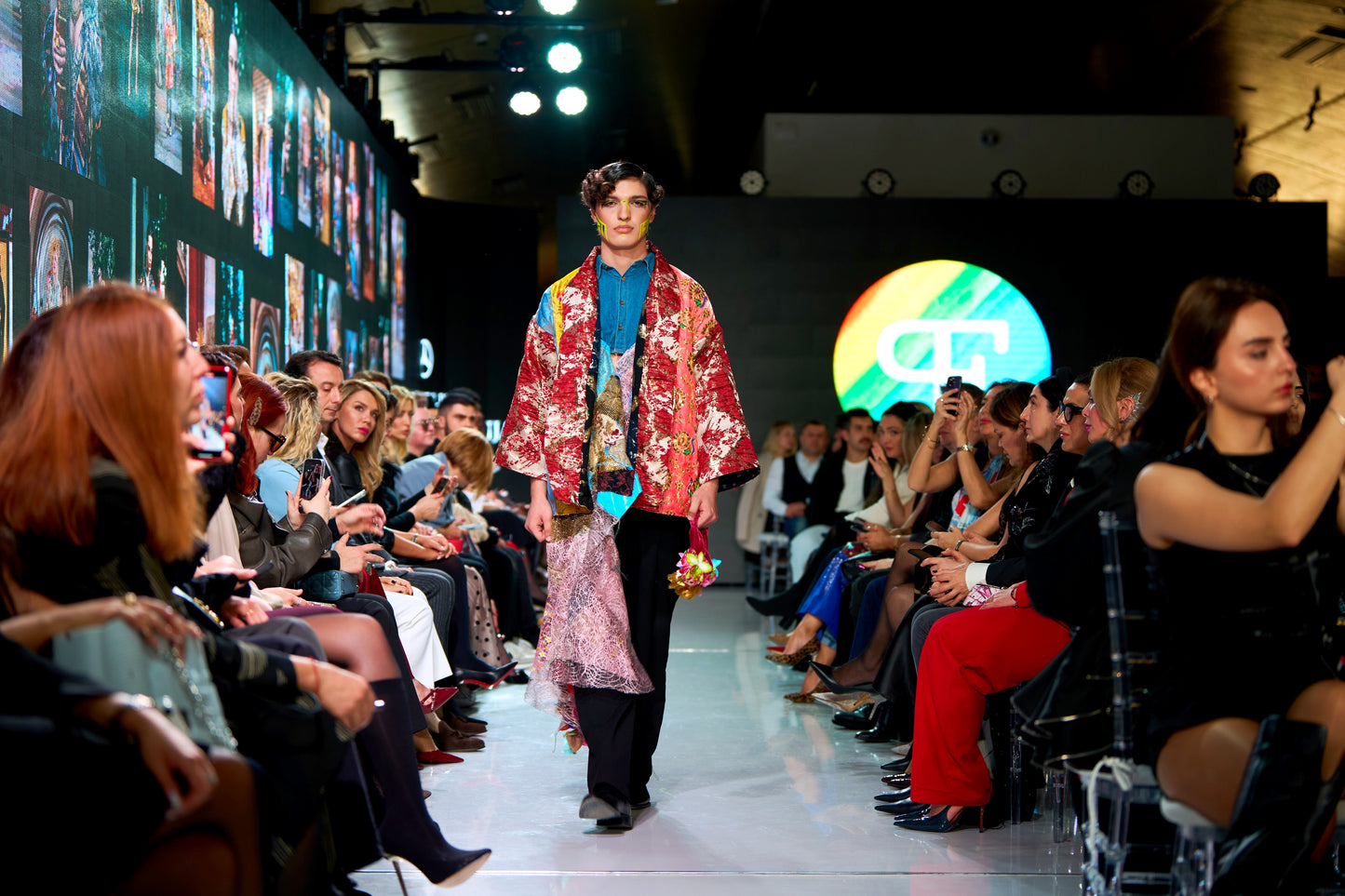 Glam & Pailletes Kimono