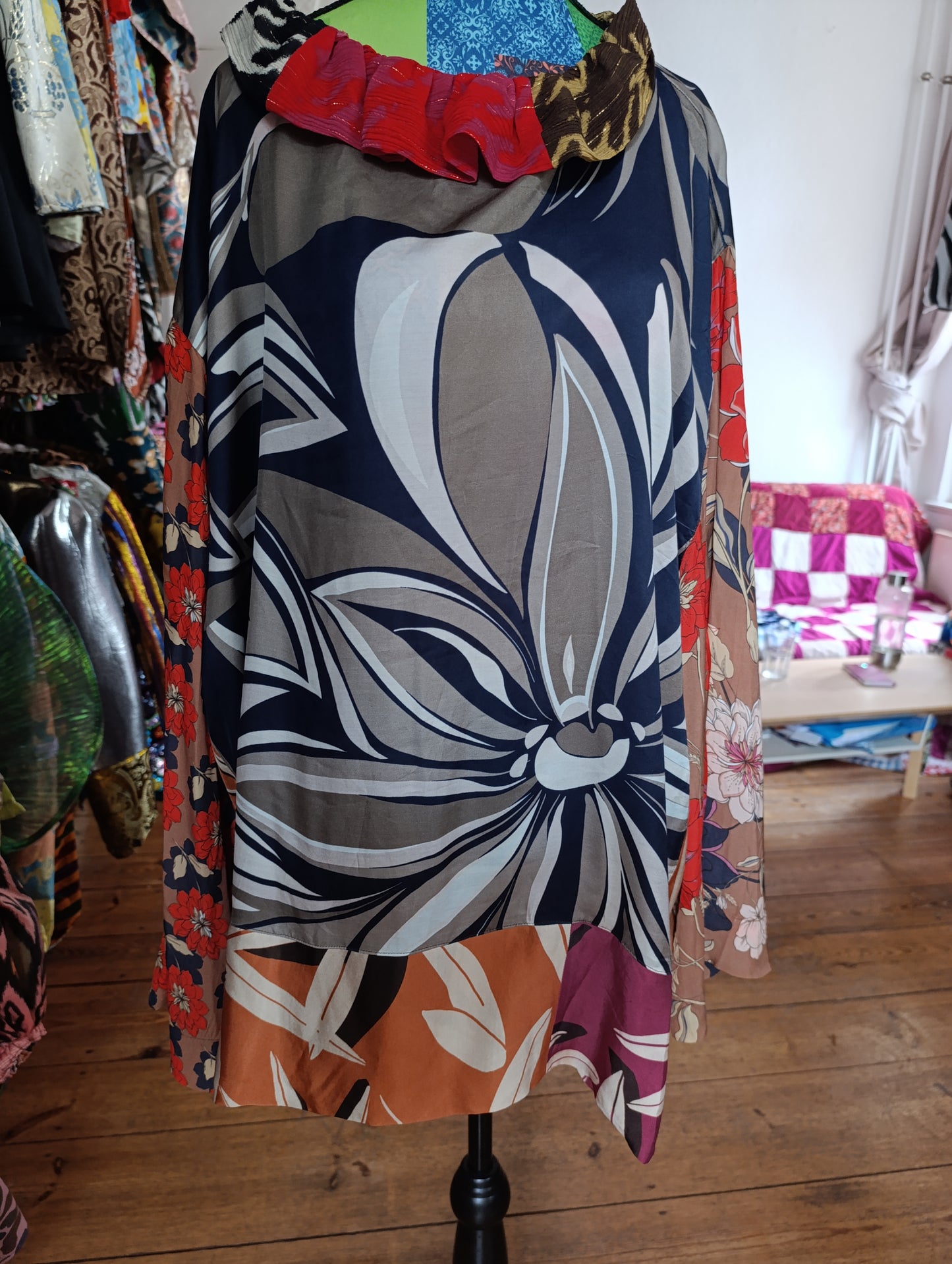 Floral tunic blouse