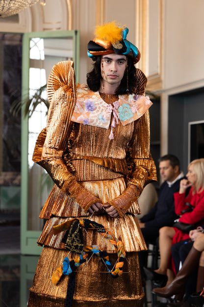 Opera copper glamour