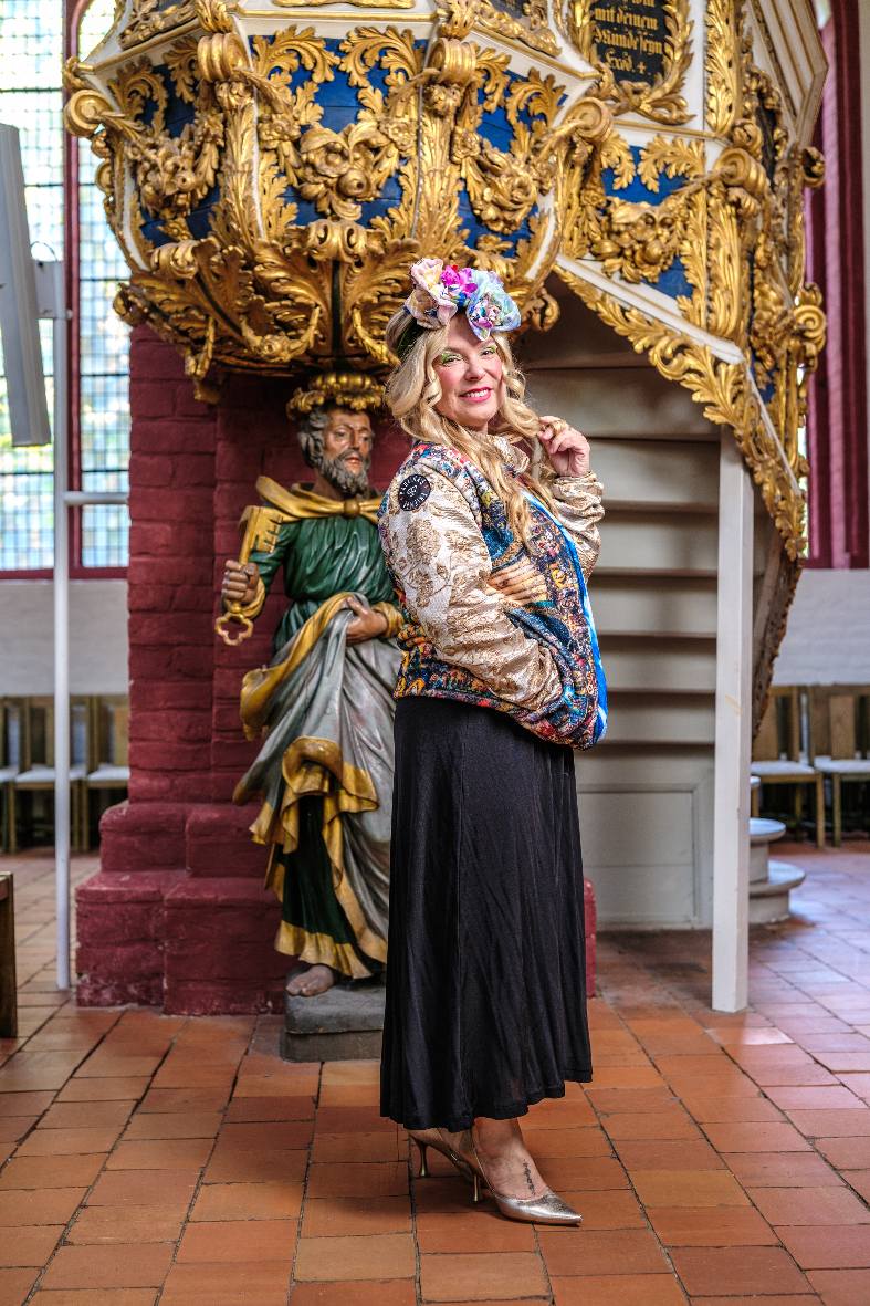 Madonna today holy unicum 2 - PAULINA'S FRIENDS