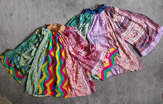 Paisley geommetrical colours top