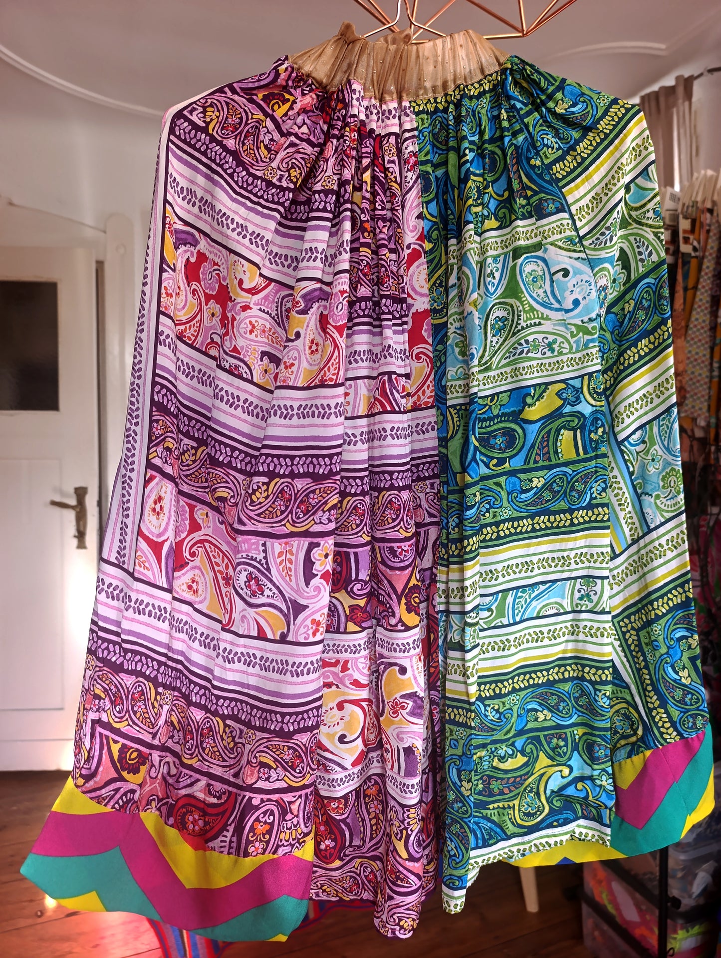 Paisley geommetrical colours top