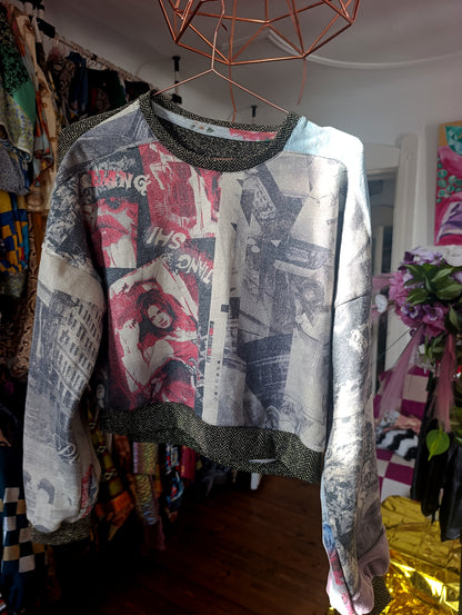 Short metallic sweater