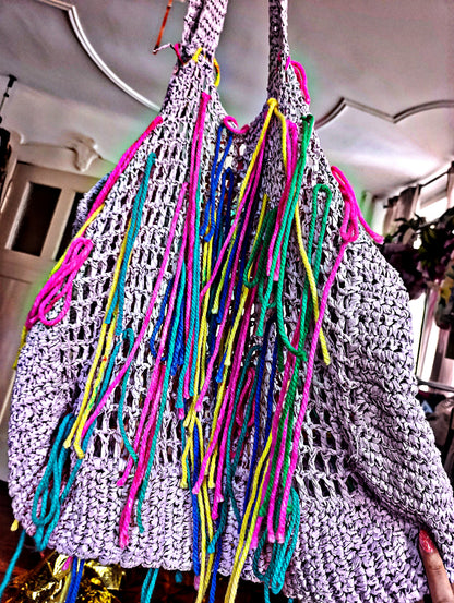 Oversized fringe tote bag
