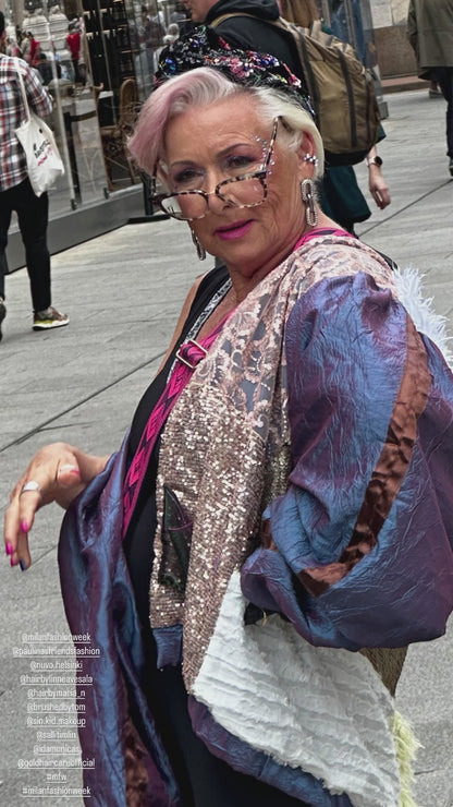 Iridescent kimono