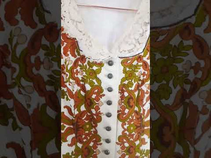 Folklore dress with lace sleeves